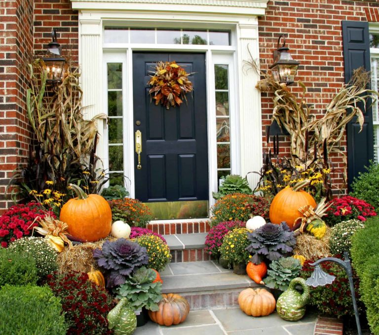 Bring Fall Flair to your Front Porch - Casas Flowers Blog